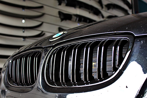 Grille DubbelSpijl Glanzend Zwart BMW E92 E93 bj 06 - 09. - Afbeelding 3